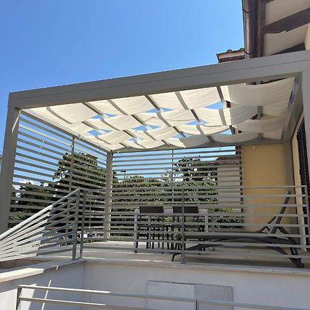Appartamento In Villa A Tirrenia, Eleganza E Comfort A Pochi Passi Dal Mare Pise Extérieur photo